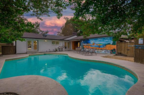 Your Modern and Bright Home w Private Pool